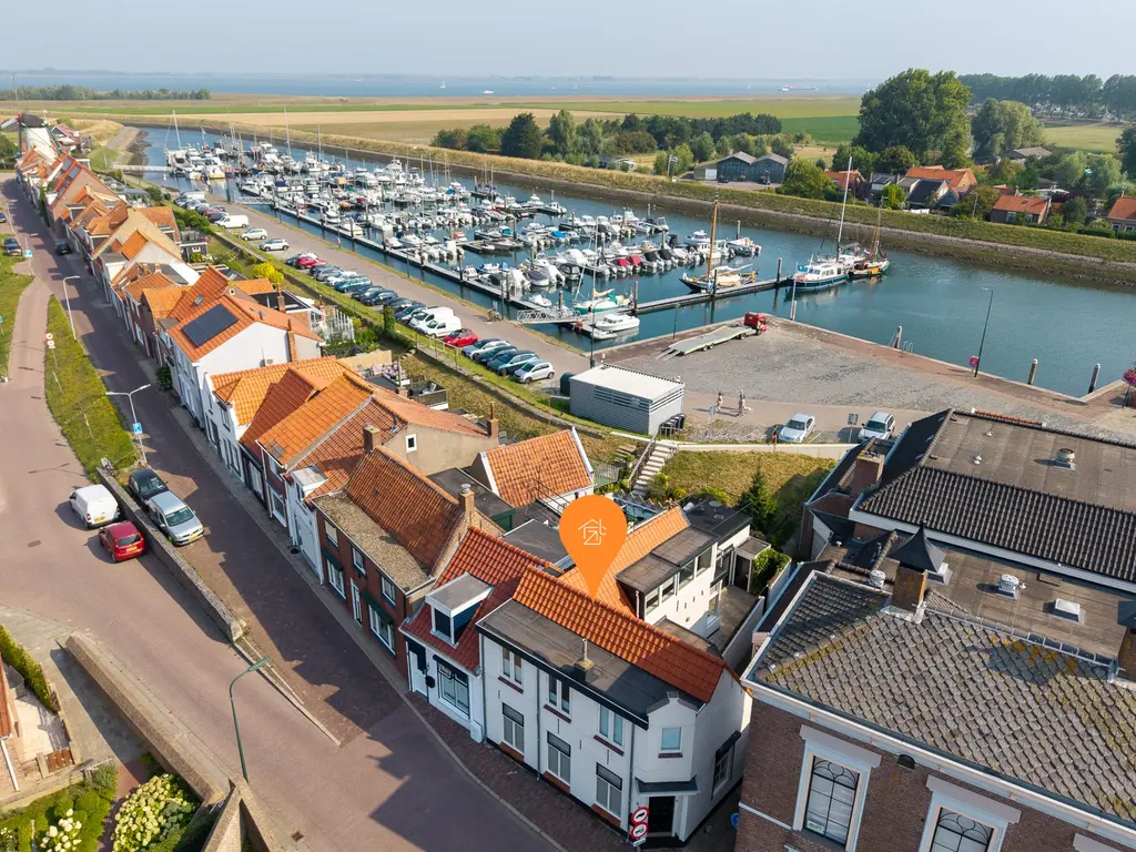 Molendijk 2, STAVENISSE