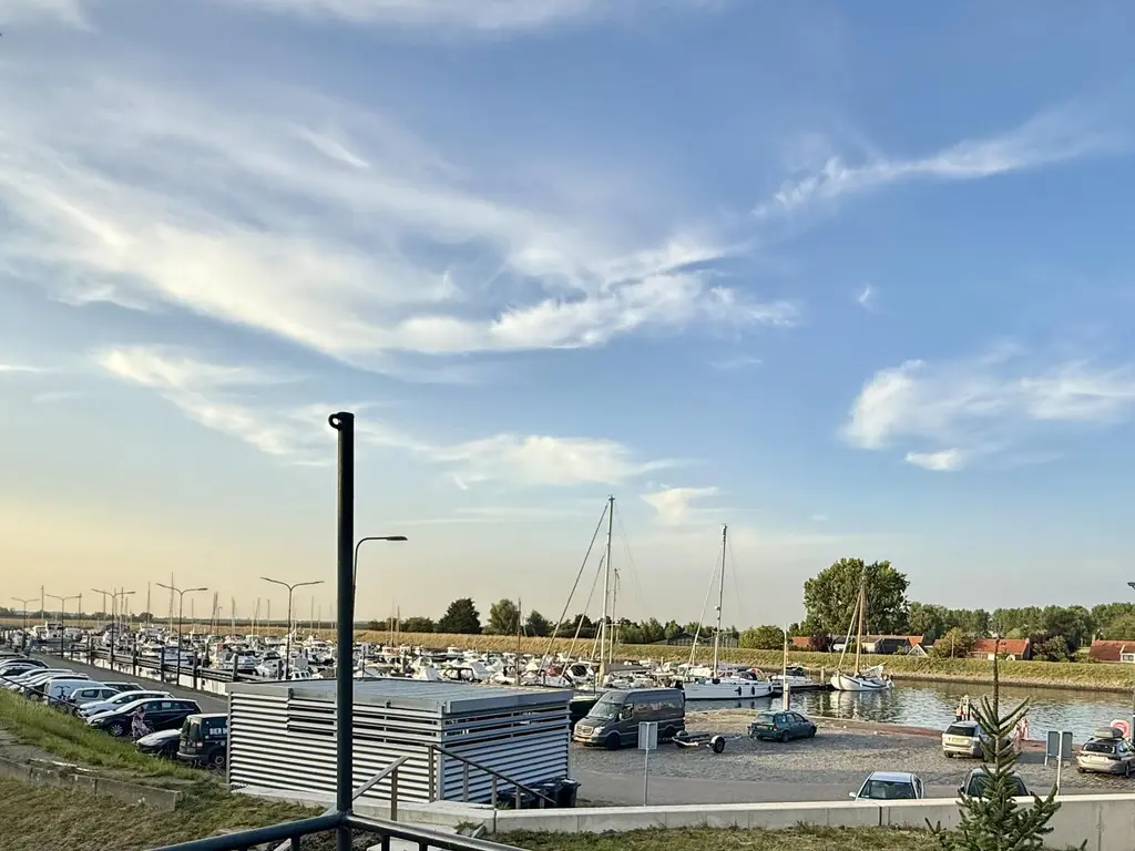 Molendijk 2, STAVENISSE