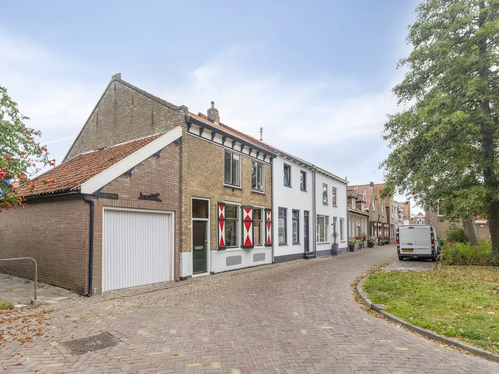 Oudestraat 20, SINT-MAARTENSDIJK