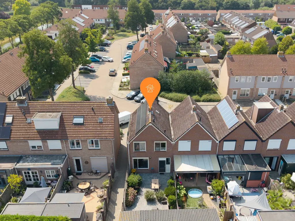 Touwslagersdreef 23, THOLEN