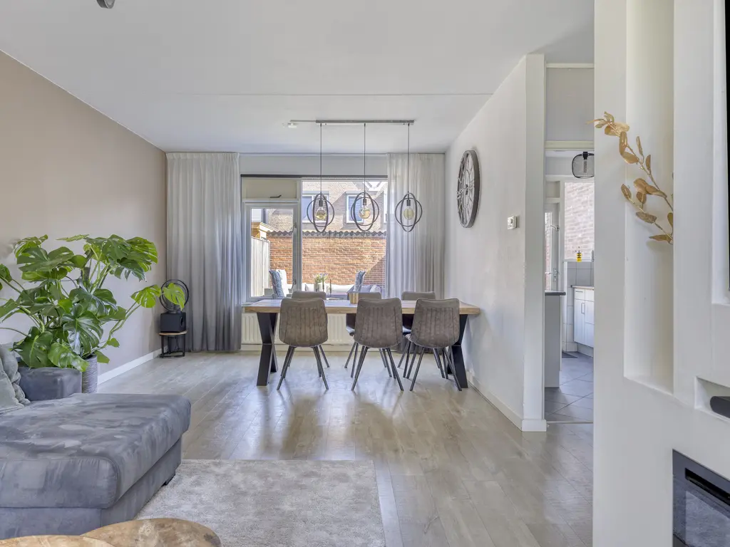 Burgemeester Baasstraat 24, SINT-ANNALAND
