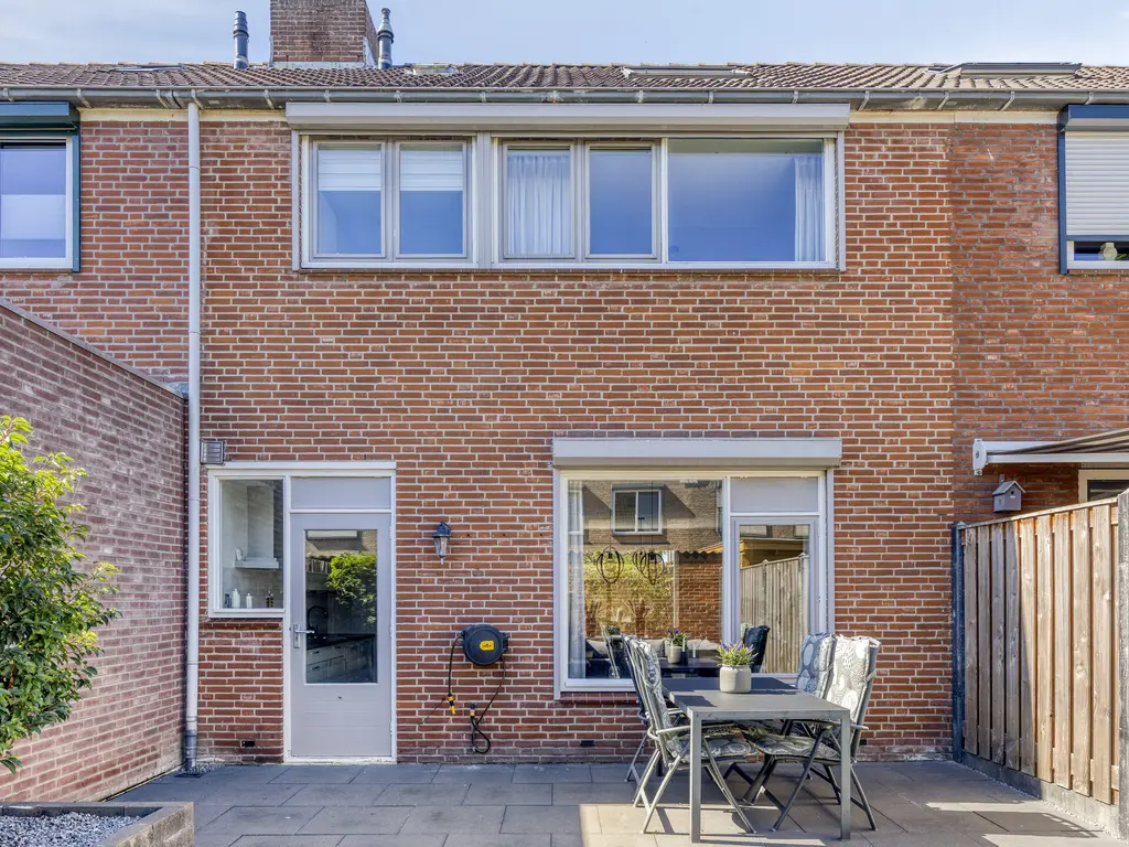 Burgemeester Baasstraat 24, SINT-ANNALAND