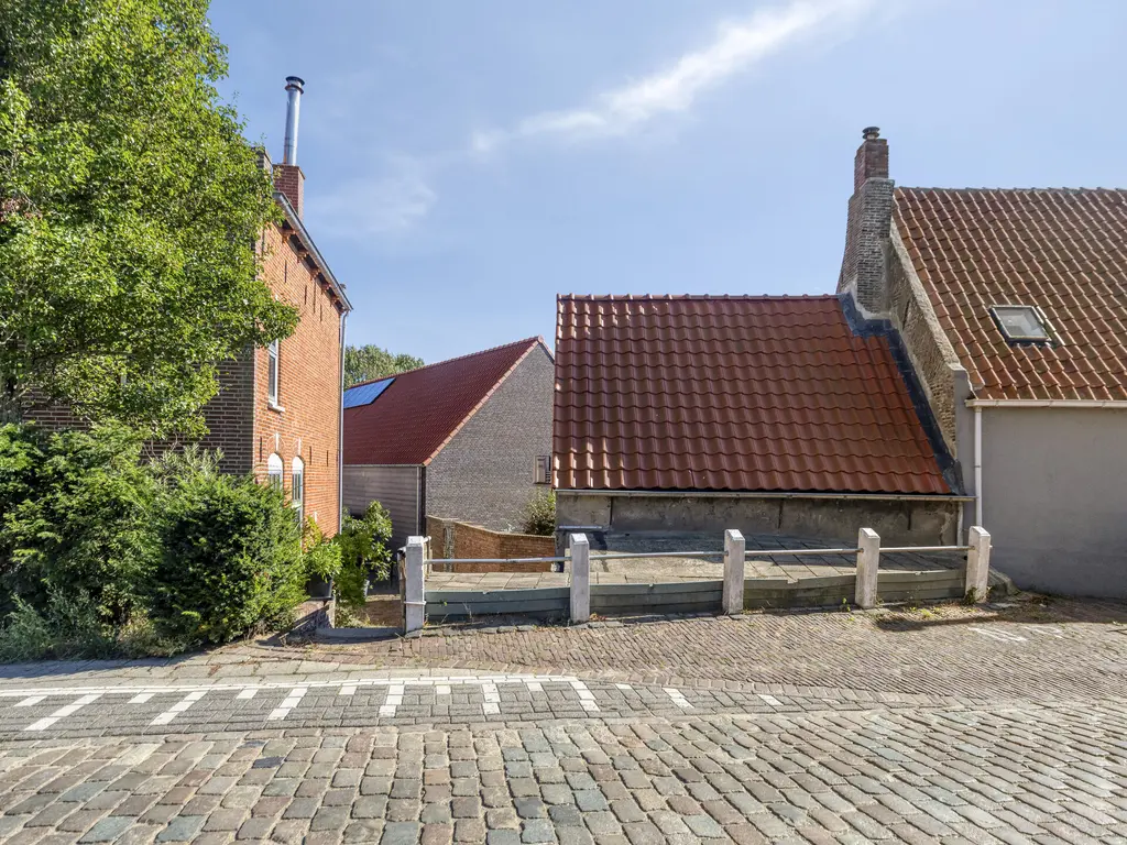 Stoofdijk 2, STAVENISSE