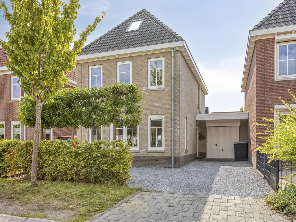 Van Overveststraat 8, OUD-VOSSEMEER