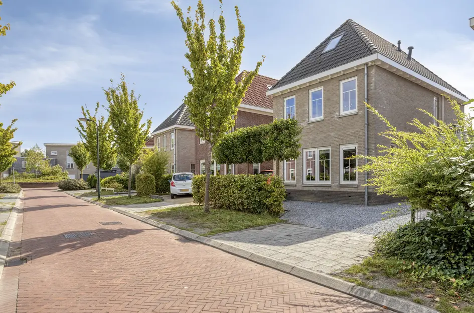 Van Overveststraat 8