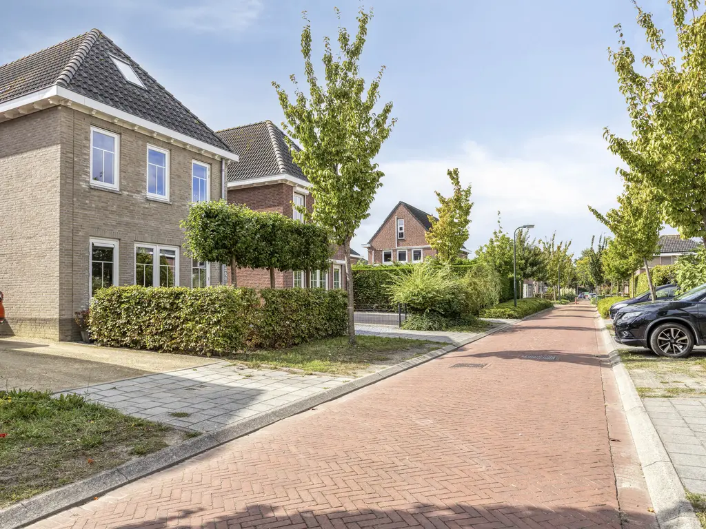 Van Overveststraat 8, OUD-VOSSEMEER