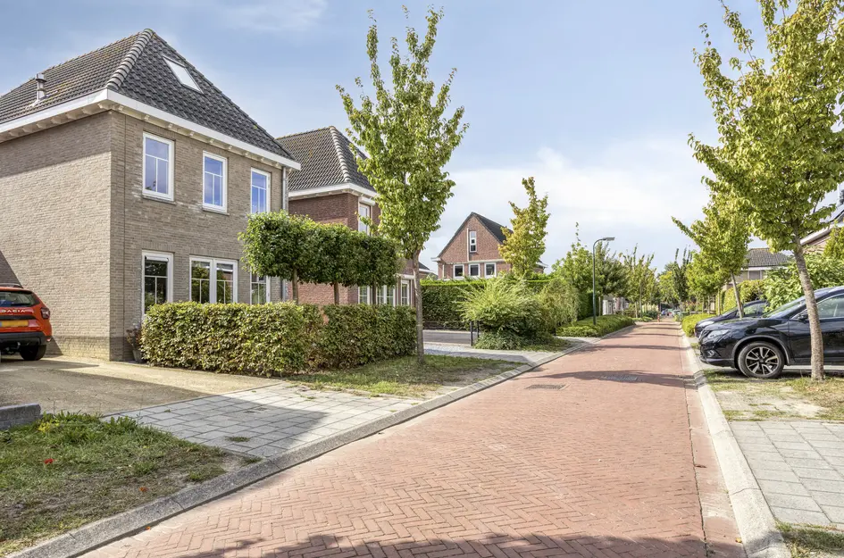 Van Overveststraat 8