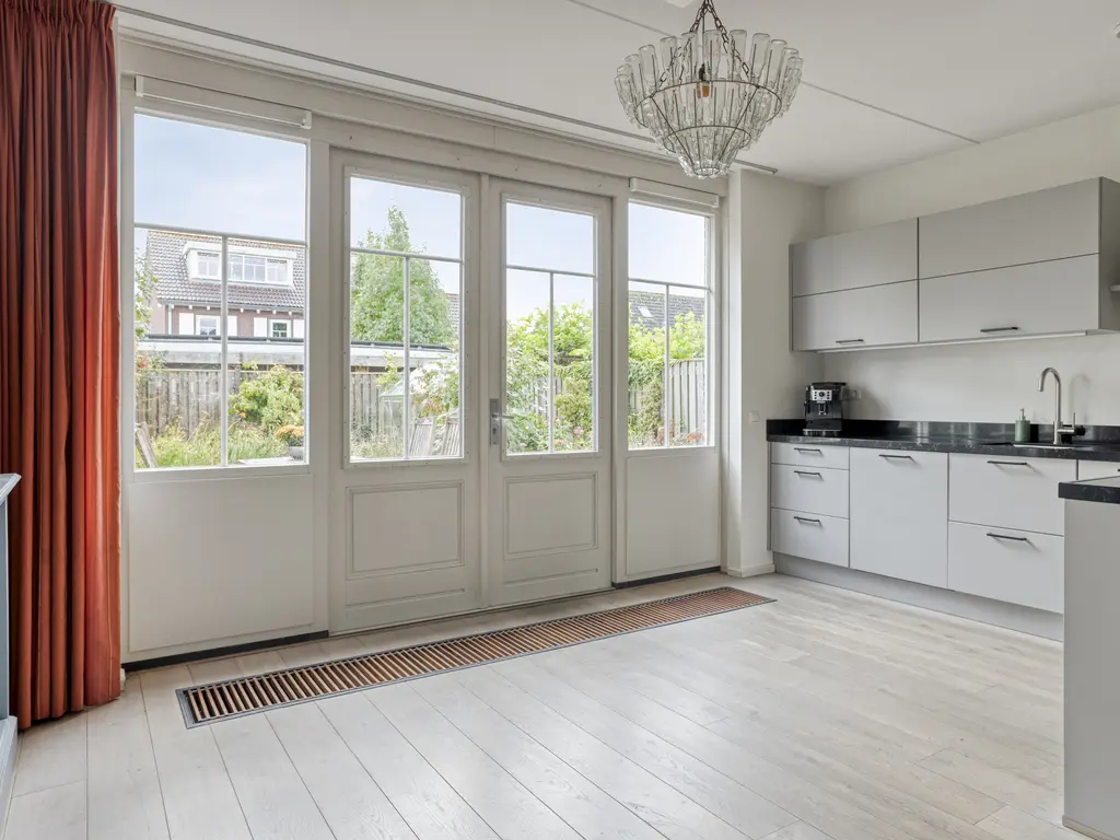 Van Overveststraat 8, OUD-VOSSEMEER