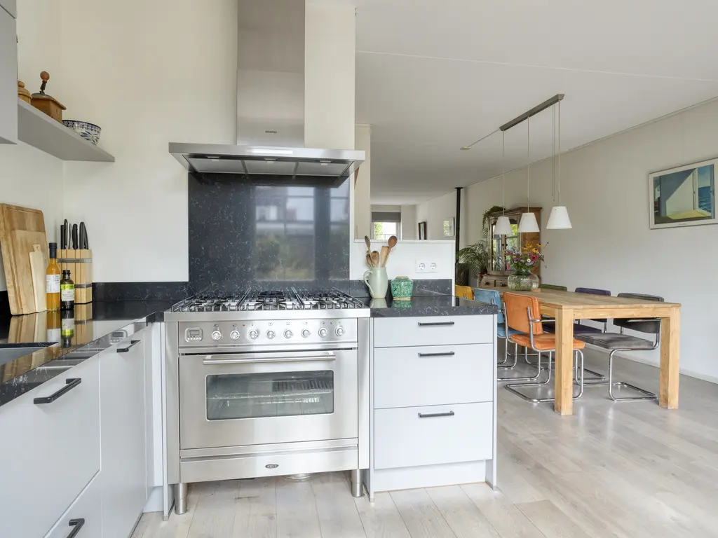 Van Overveststraat 8, OUD-VOSSEMEER