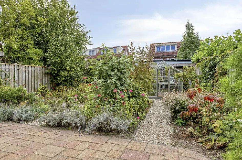 Van Overveststraat 8