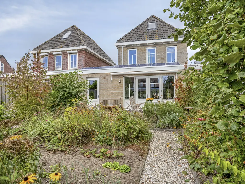 Van Overveststraat 8, OUD-VOSSEMEER