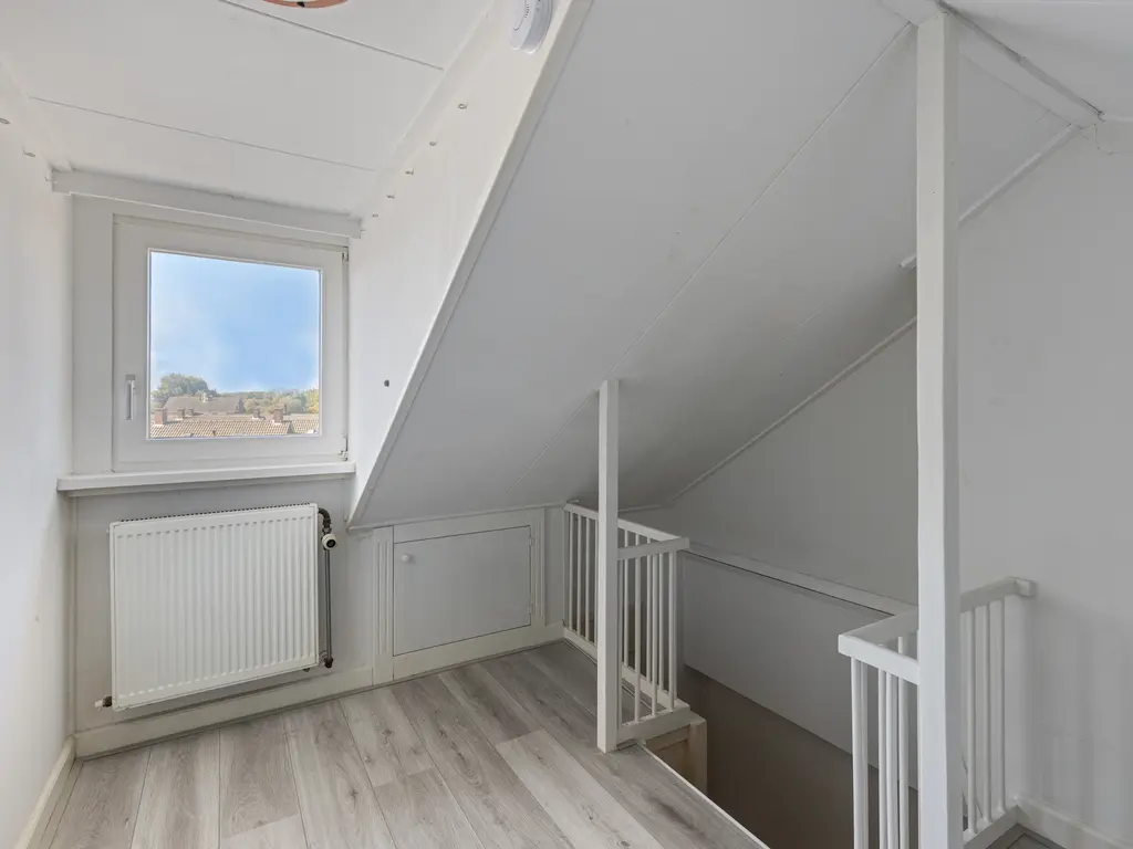 Machteld van Gelrestraat 48, THOLEN