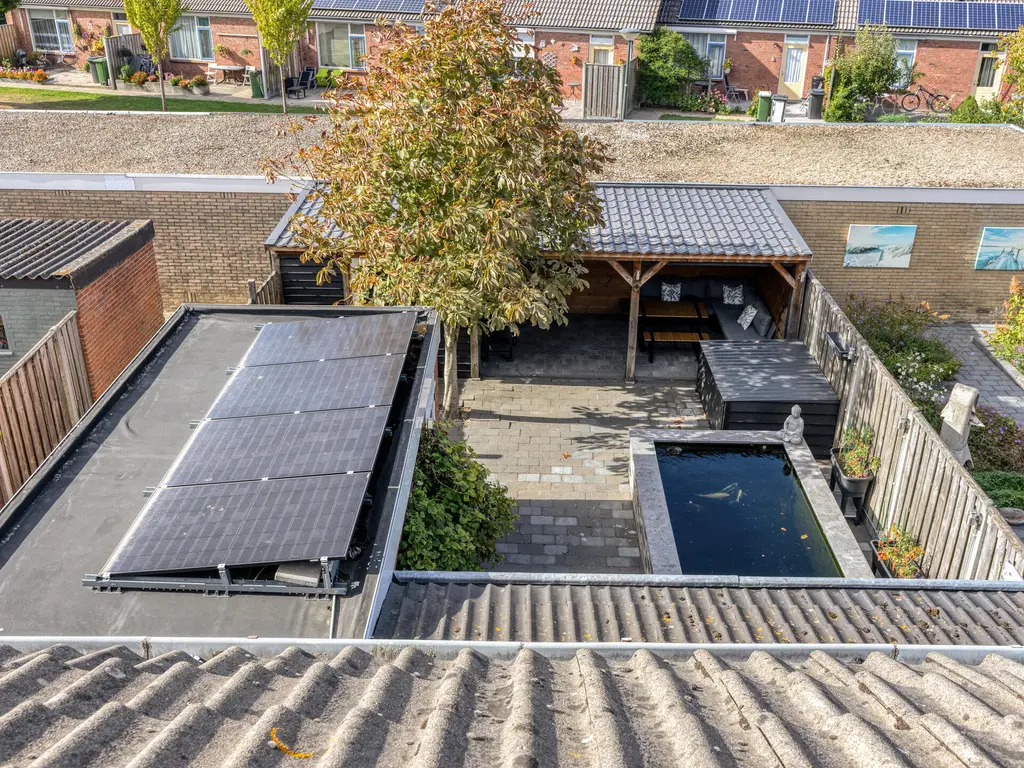 Machteld van Gelrestraat 48, THOLEN