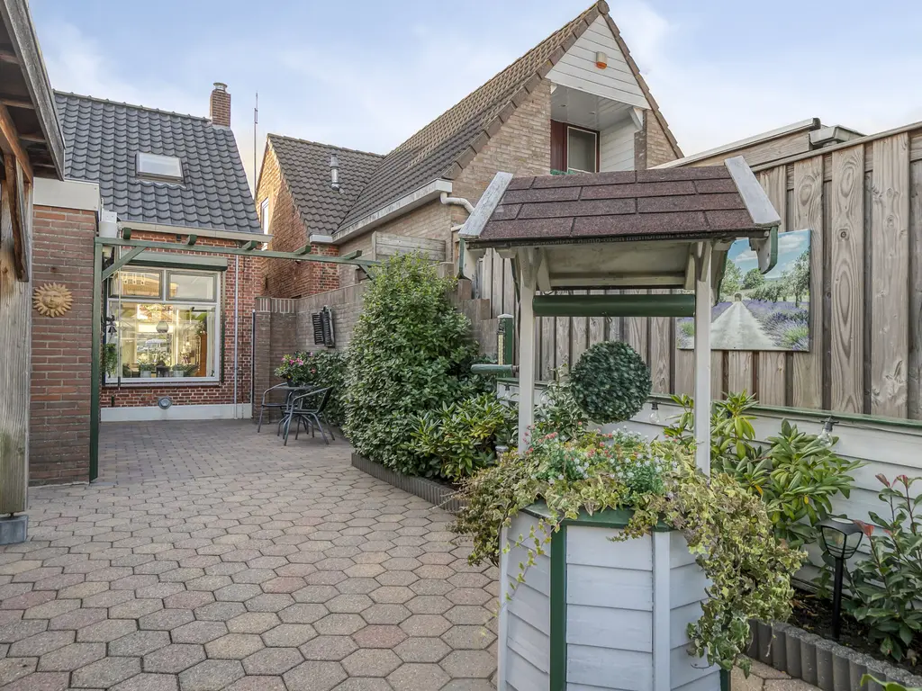 Hoenderweg 102, SINT-ANNALAND