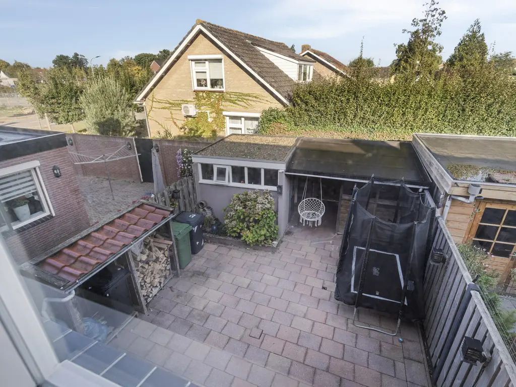 Jan van Bloisstraat 50, THOLEN