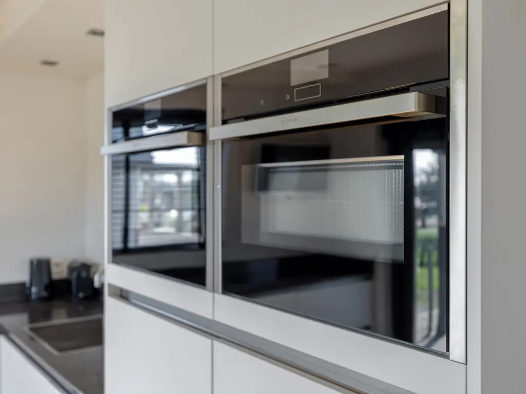 Oesterdam 91, THOLEN