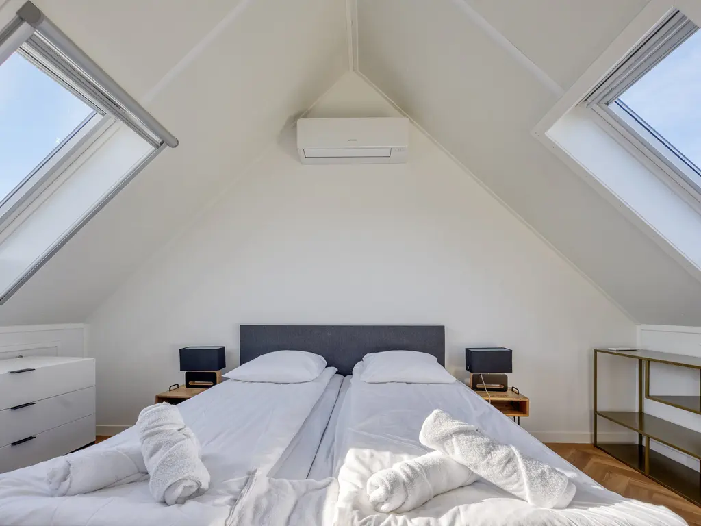 Oesterdam 91, THOLEN