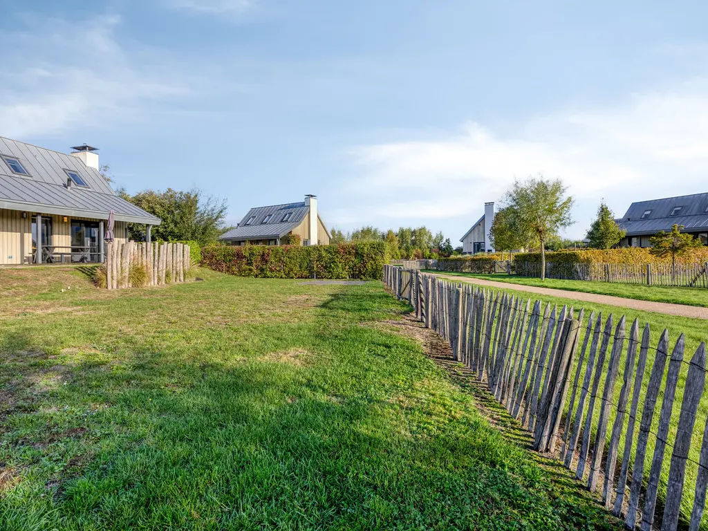 Oesterdam 91, THOLEN