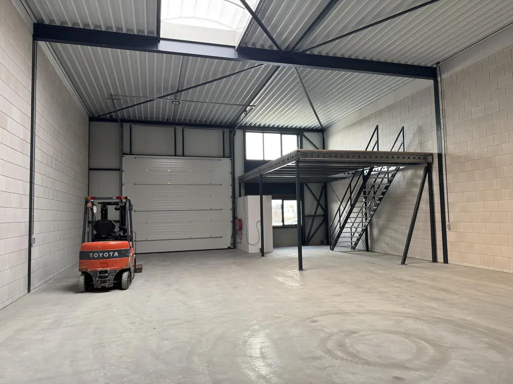 Einsteinweg 43, THOLEN