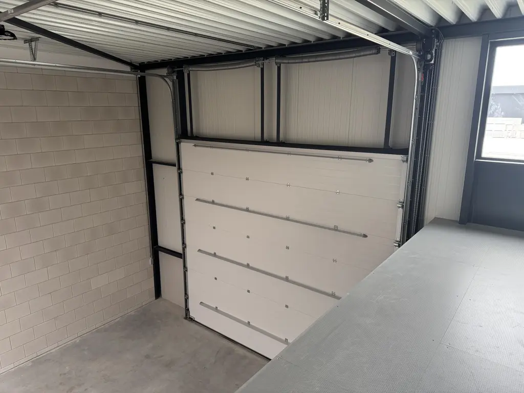 Einsteinweg 43, THOLEN