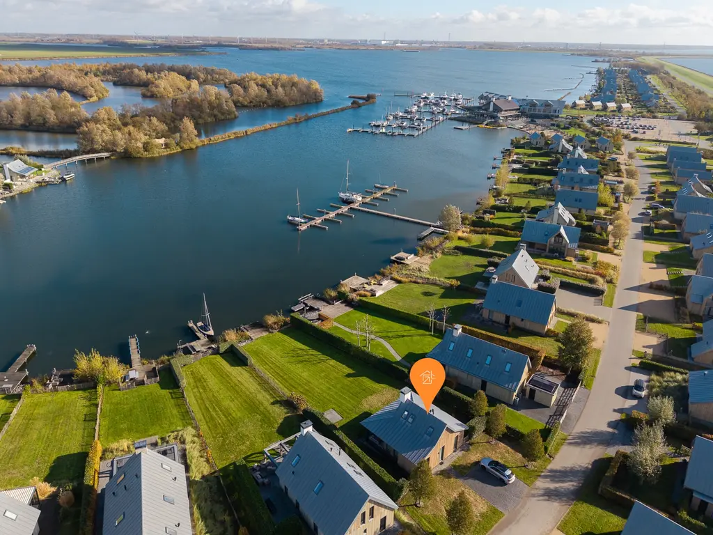 Oesterdam 63, THOLEN