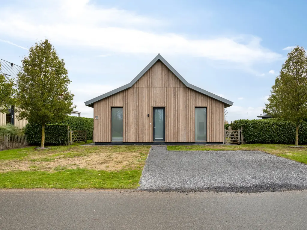 Oesterdam 63, THOLEN