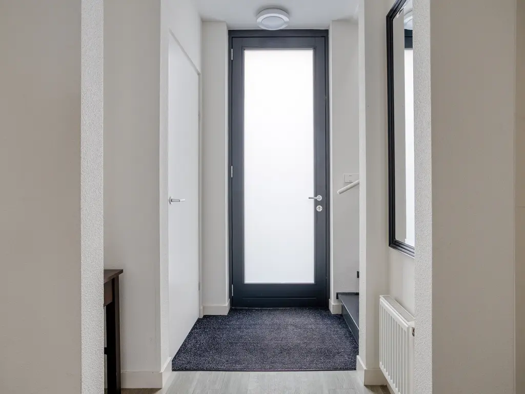 Oesterdam 63, THOLEN