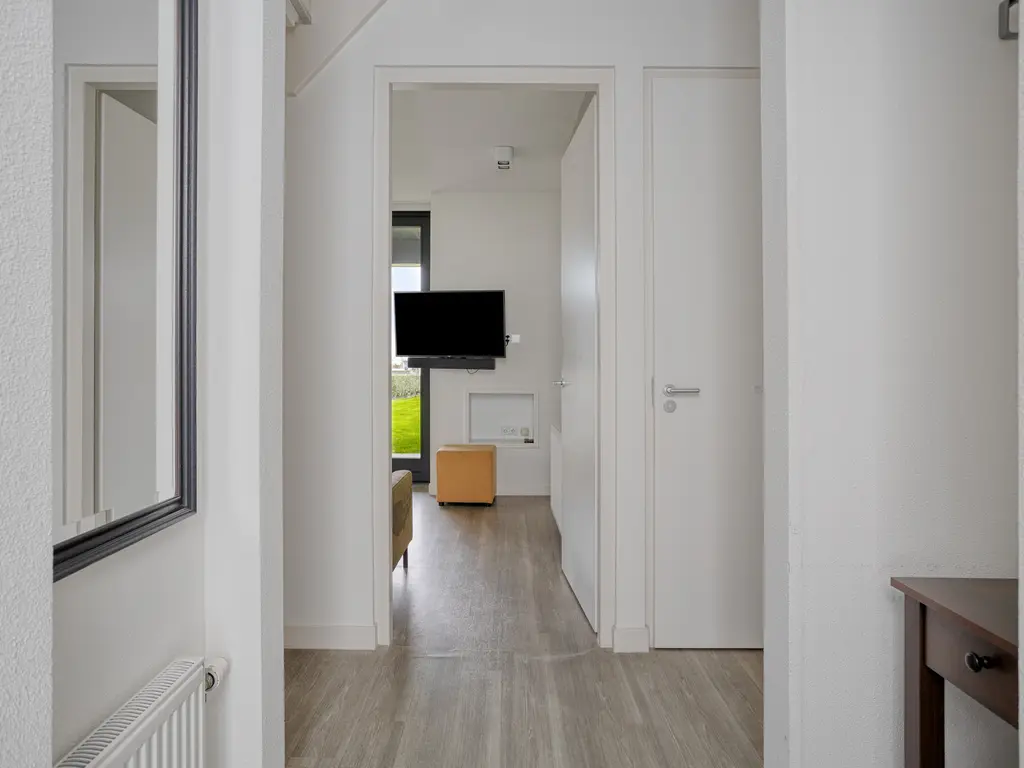 Oesterdam 63, THOLEN