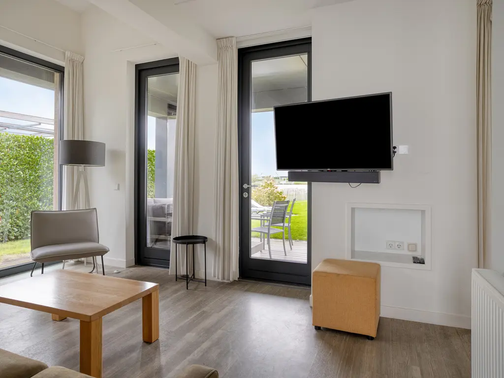 Oesterdam 63, THOLEN