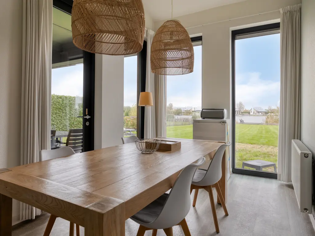 Oesterdam 63, THOLEN