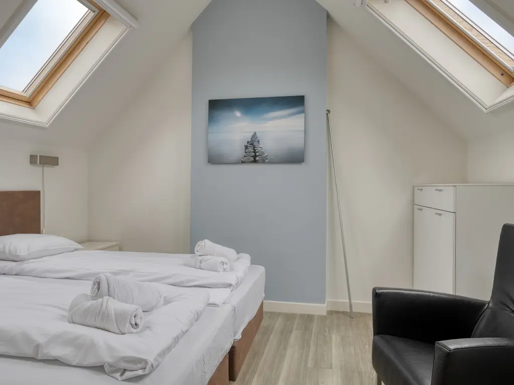 Oesterdam 63, THOLEN