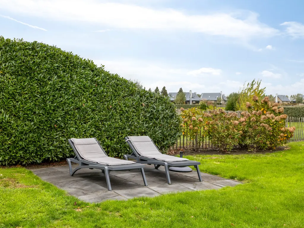 Oesterdam 63, THOLEN