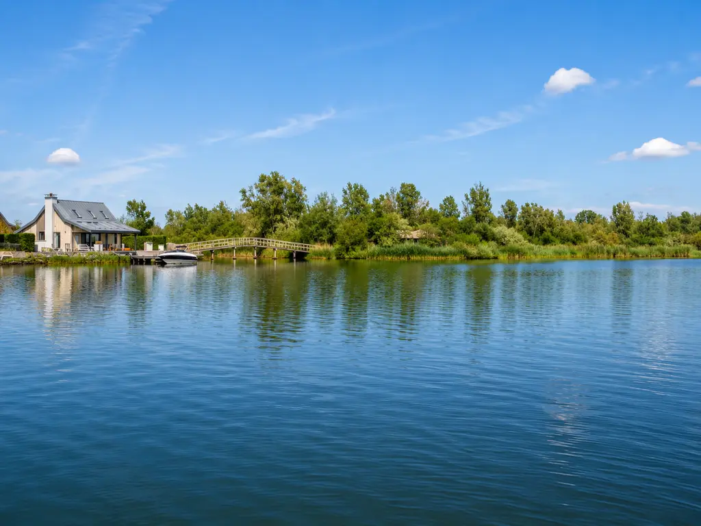Oesterdam 63, THOLEN