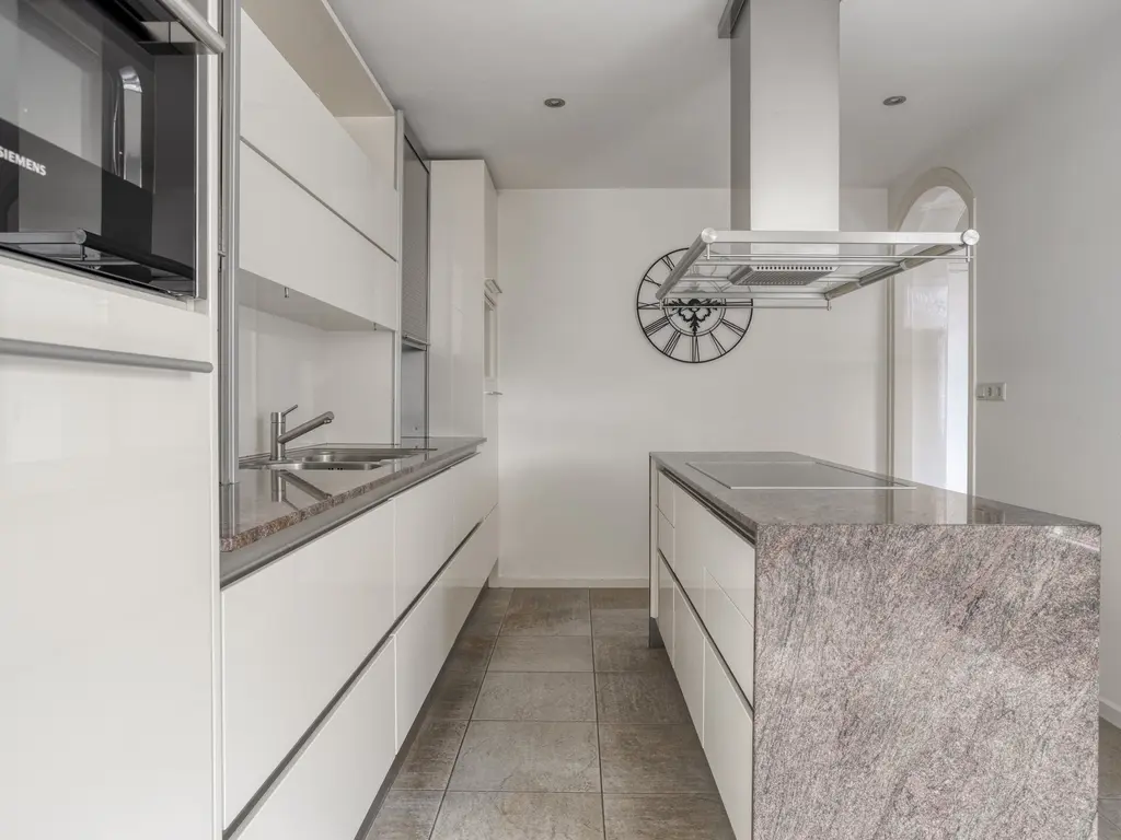 Onder de Zeedijk 10, POORTVLIET