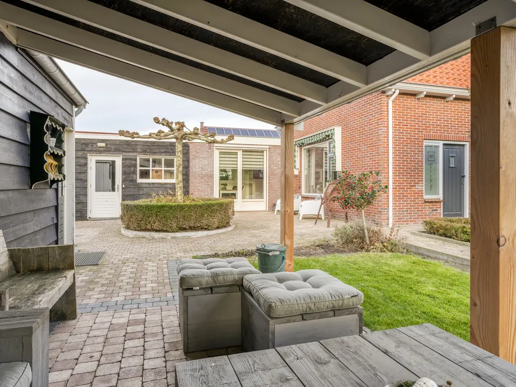 Onder de Zeedijk 10, POORTVLIET