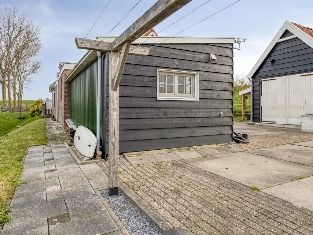 Onder de Zeedijk 10, POORTVLIET