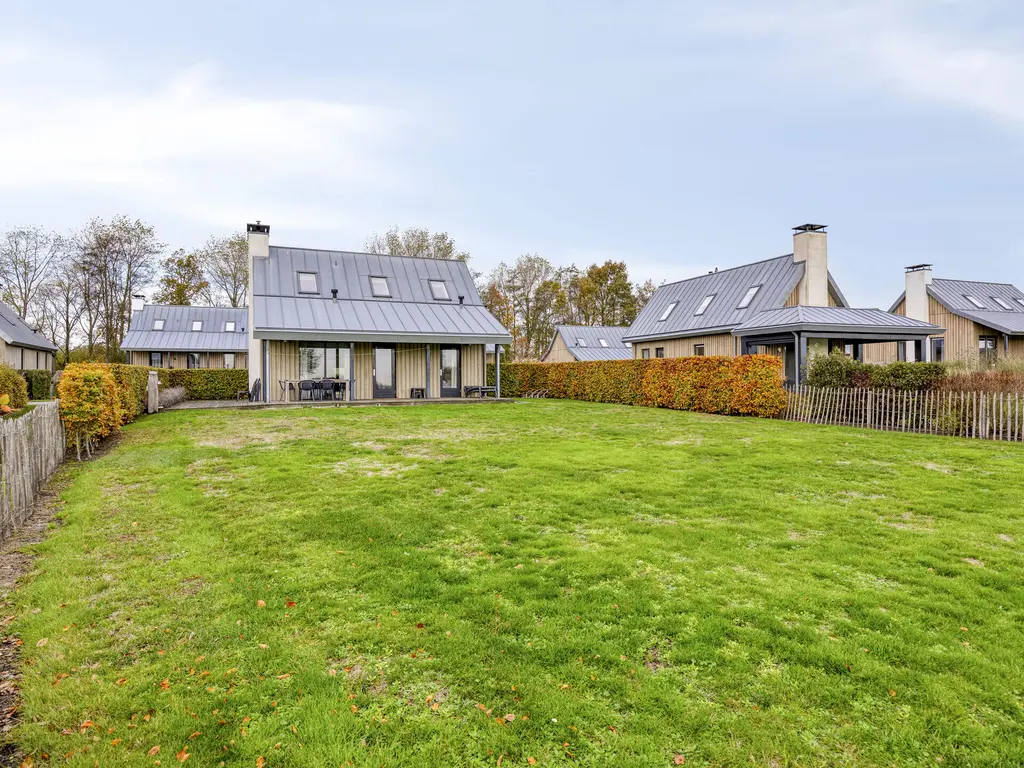 Oesterdam 77, THOLEN