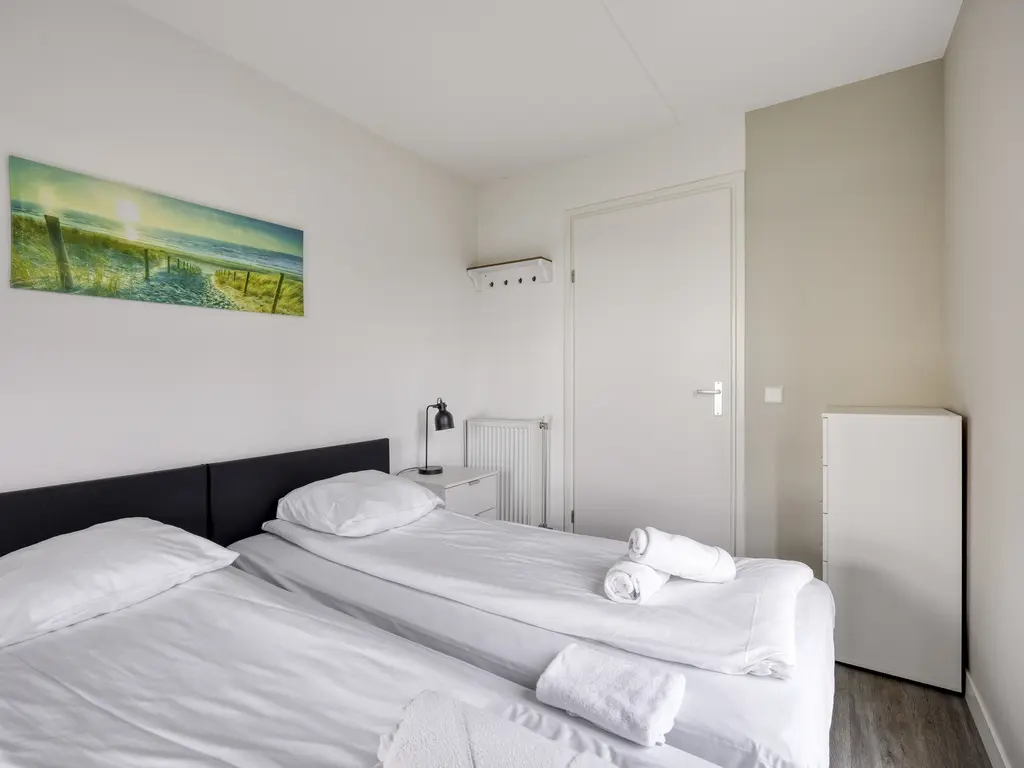 Oesterdam 77, THOLEN