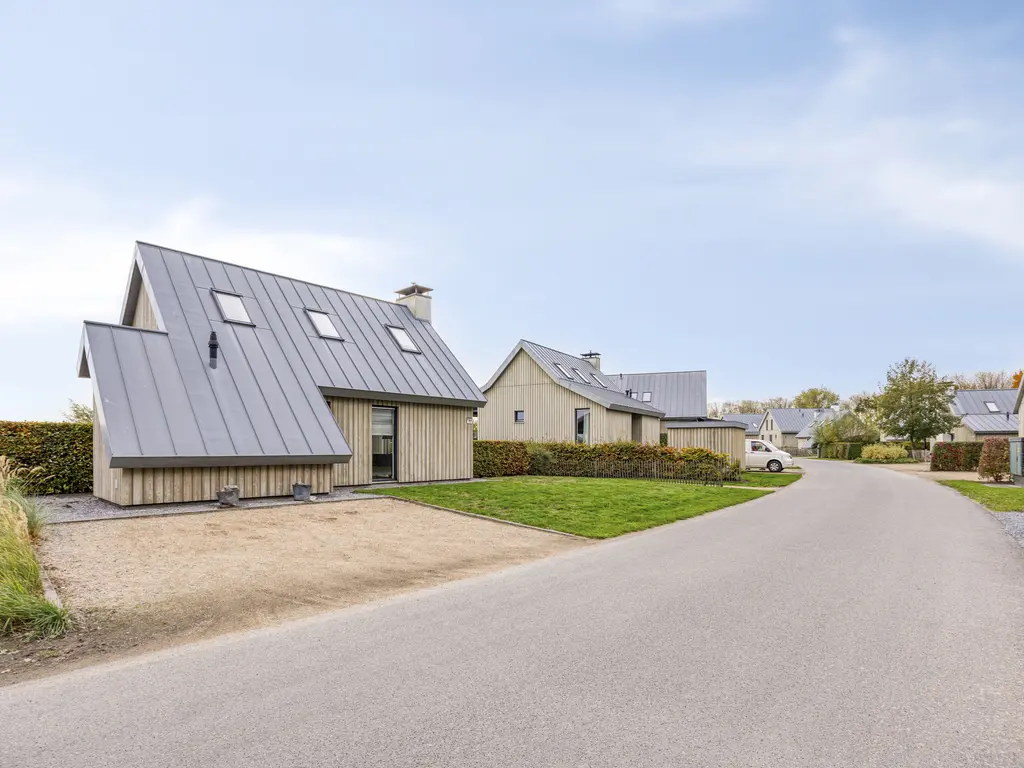 Oesterdam 77, THOLEN