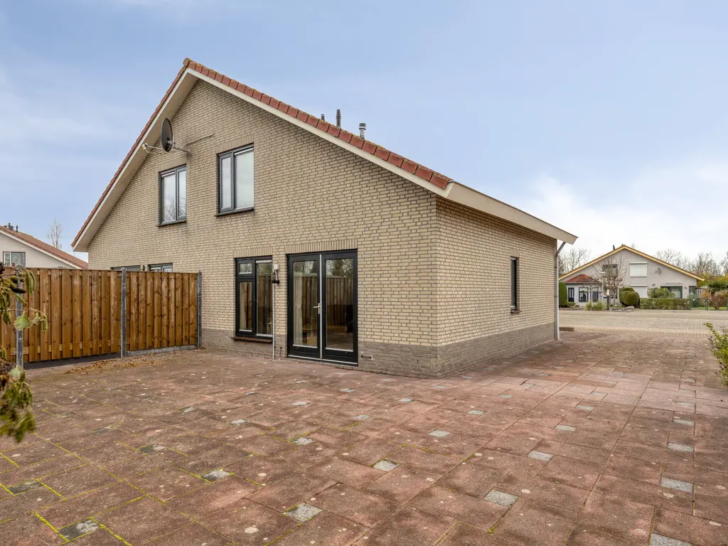 Dijkweg 47, STAVENISSE