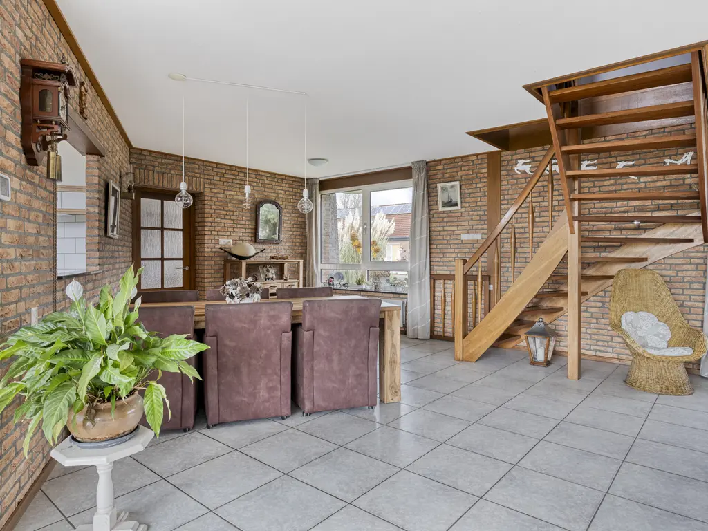 Dorpsweg 11, OUD-VOSSEMEER