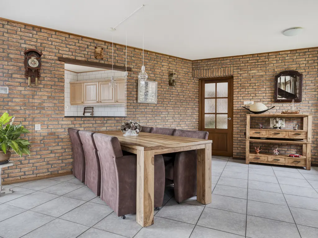 Dorpsweg 11, OUD-VOSSEMEER