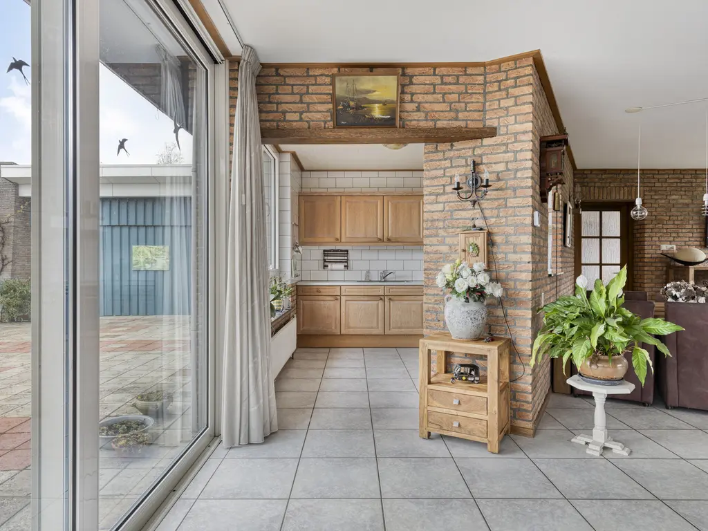 Dorpsweg 11, OUD-VOSSEMEER