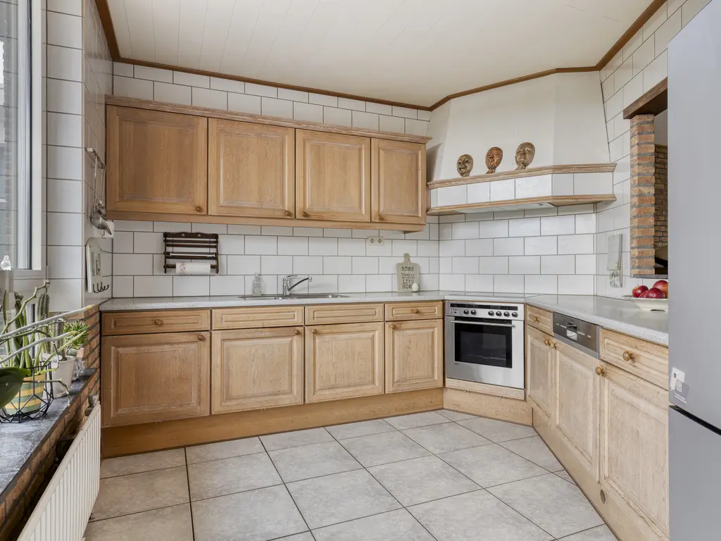 Dorpsweg 11, OUD-VOSSEMEER