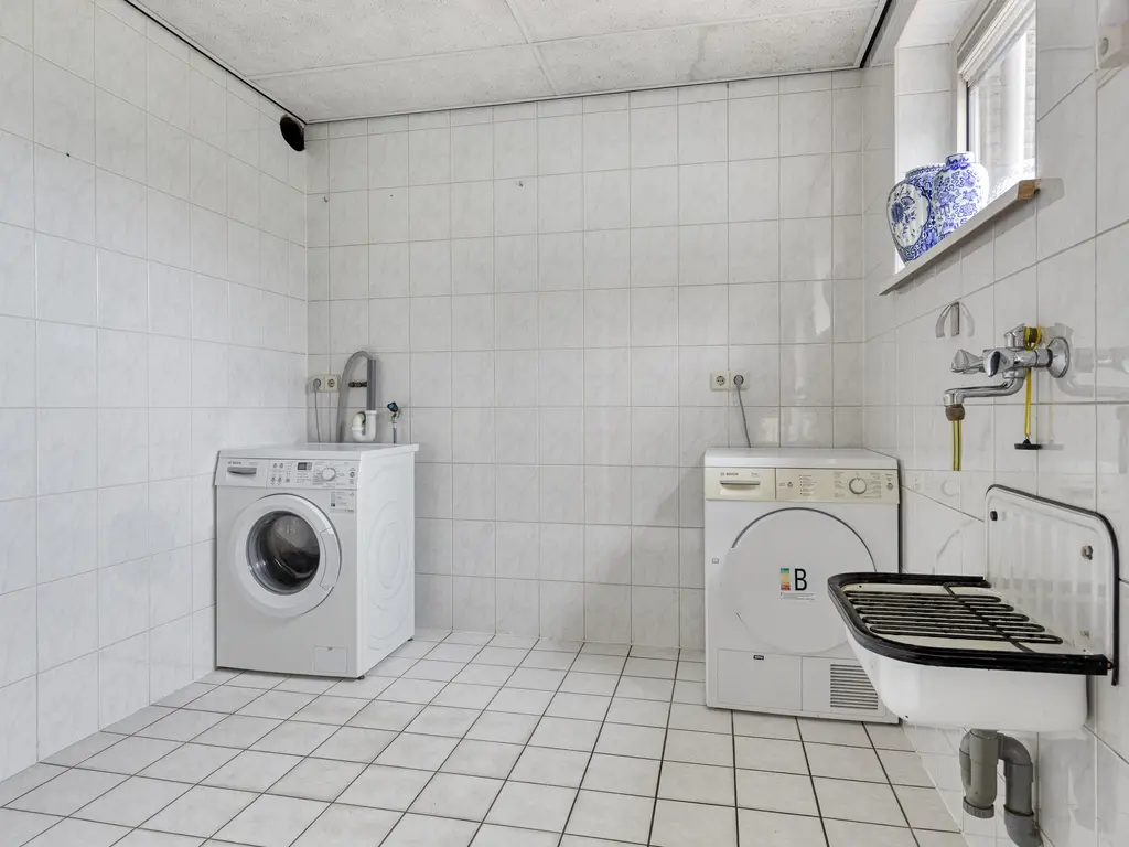 Dorpsweg 11, OUD-VOSSEMEER