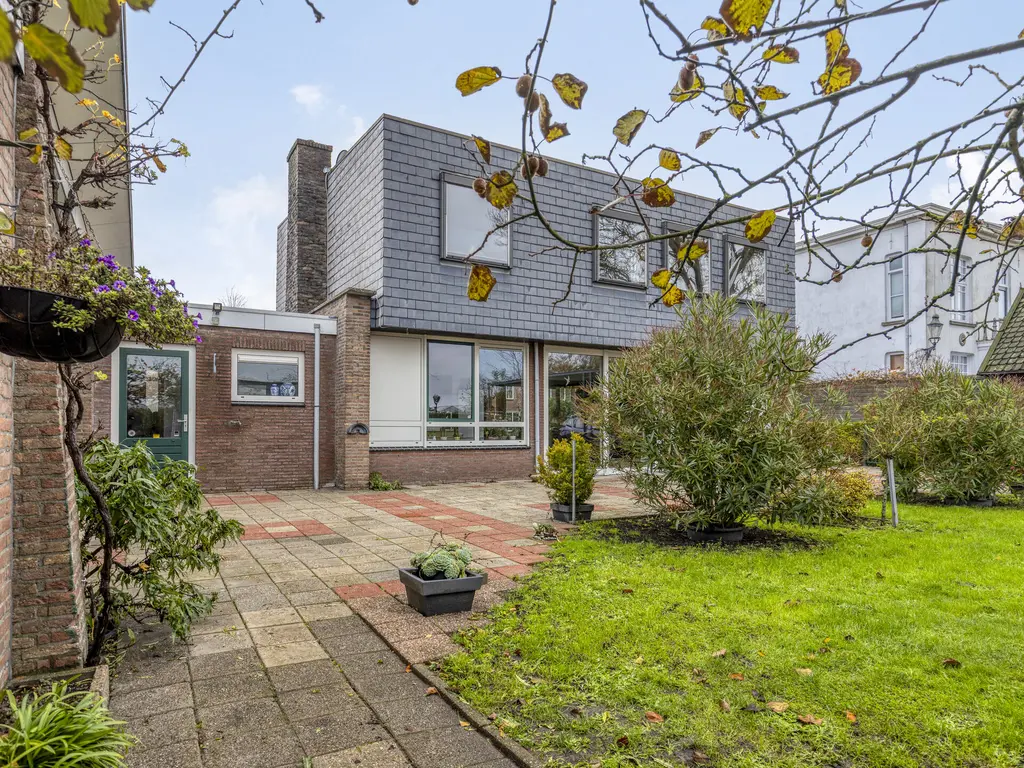 Dorpsweg 11, OUD-VOSSEMEER