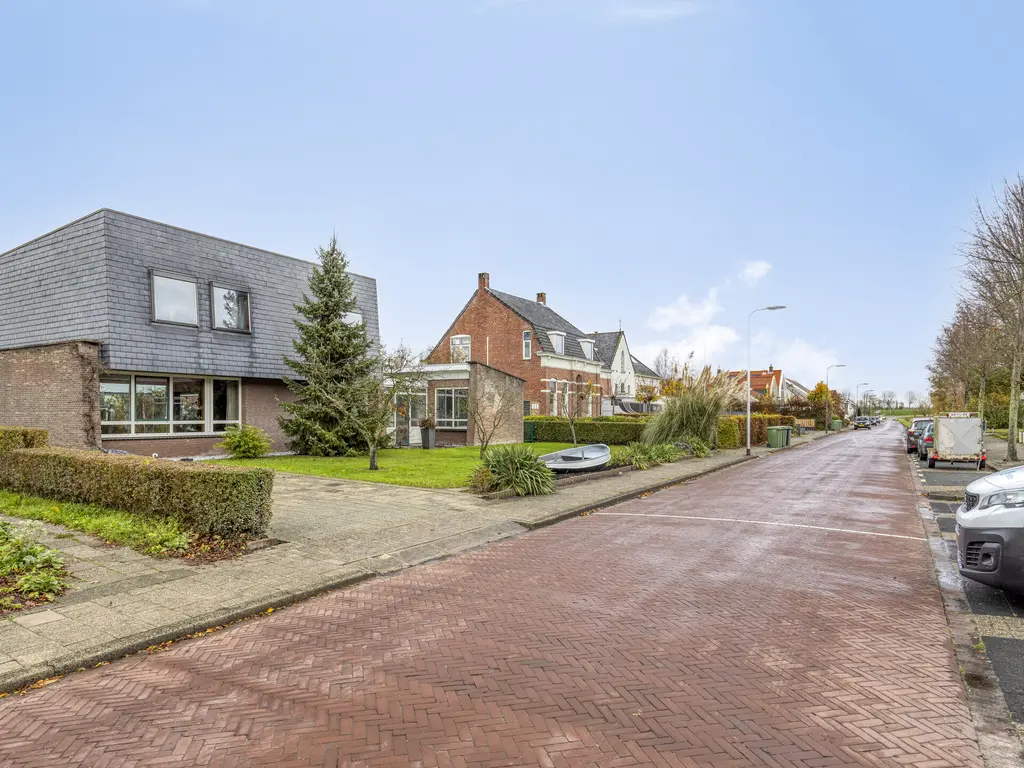 Dorpsweg 11, OUD-VOSSEMEER