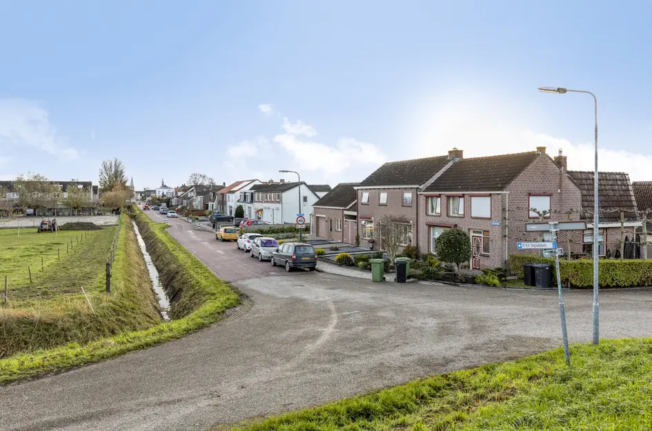 Dorpsweg 11
