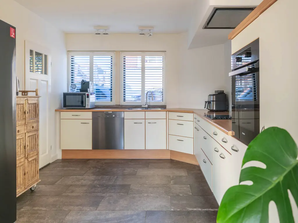 Zuidstraat 1, POORTVLIET