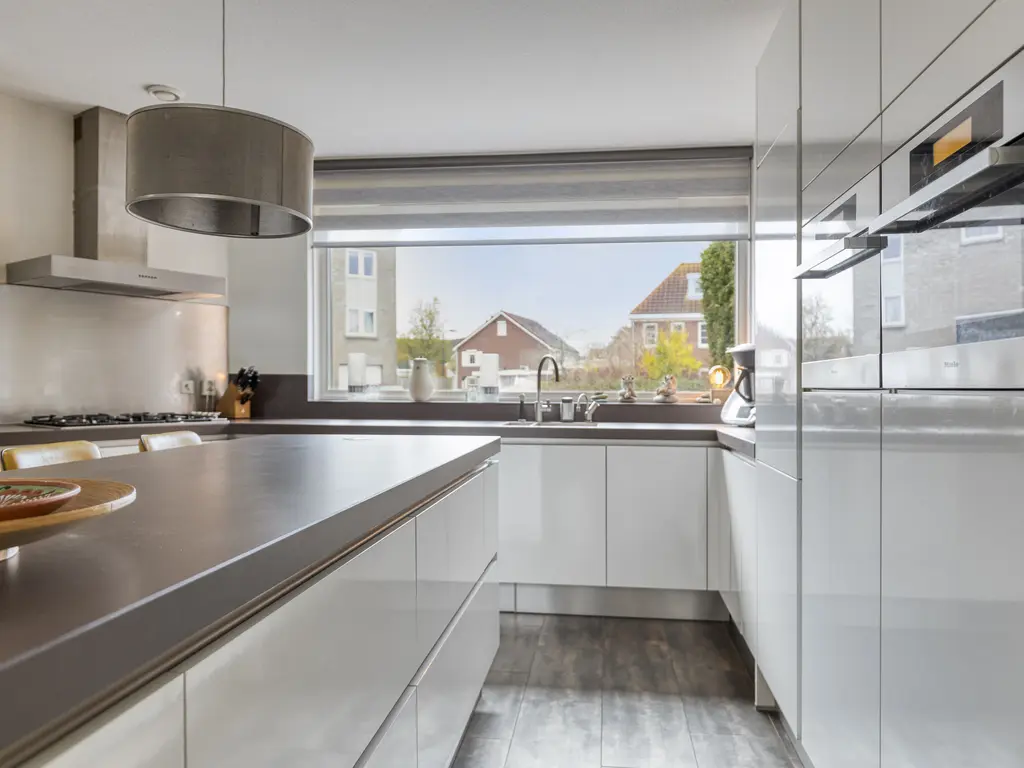 Van Zeylstraat 26, OUD-VOSSEMEER